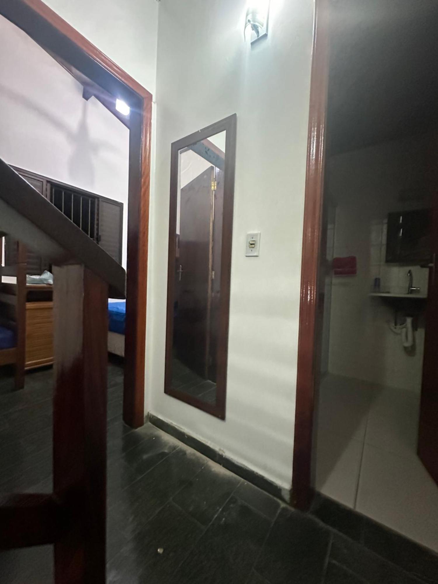 Triplex Piscina Churrasqueira Lava E Seca Wi-Fi E 2 Tvs Em Condominio Com 90M2 No Centro De Убатуба Екстер'єр фото