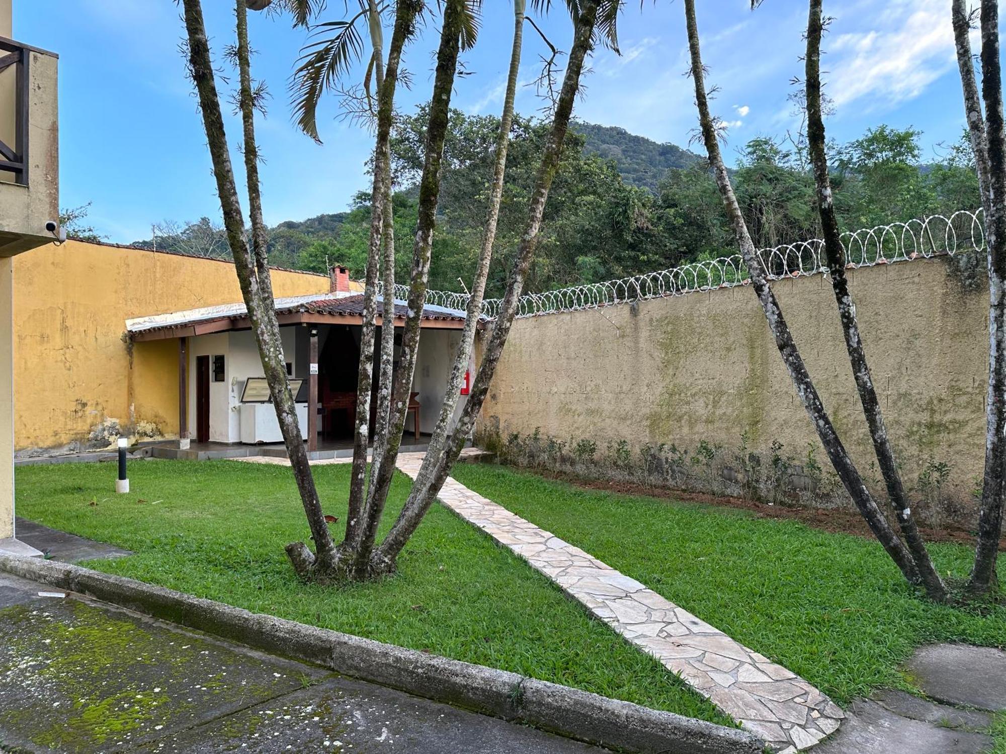 Triplex Piscina Churrasqueira Lava E Seca Wi-Fi E 2 Tvs Em Condominio Com 90M2 No Centro De Убатуба Екстер'єр фото
