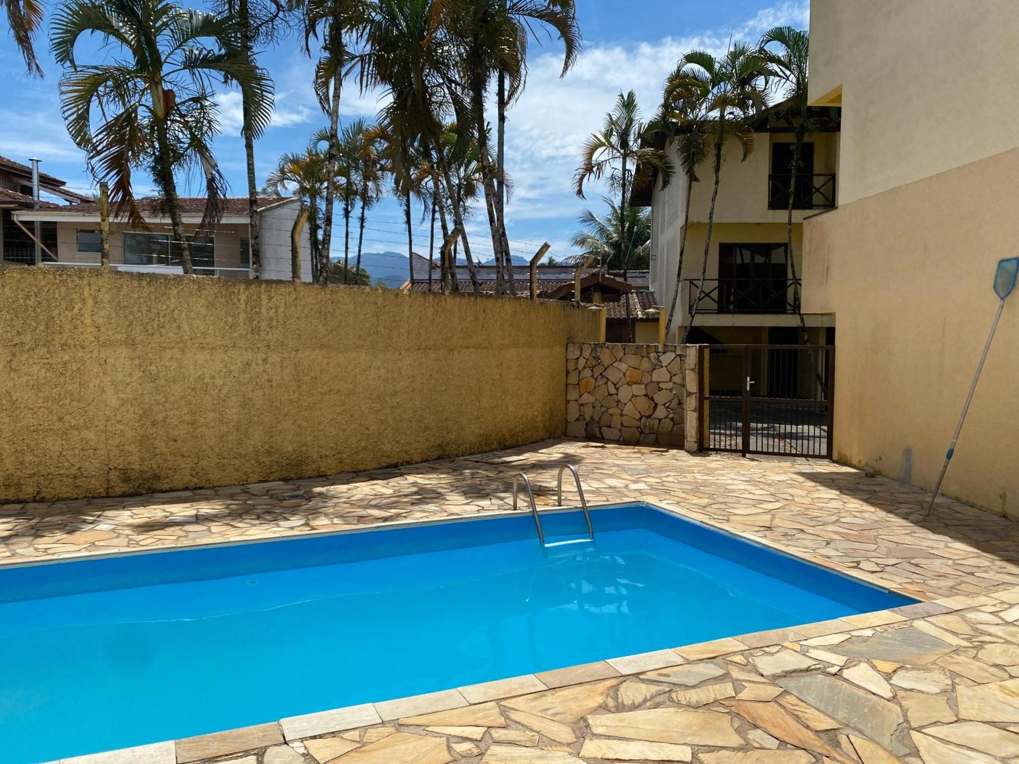 Triplex Piscina Churrasqueira Lava E Seca Wi-Fi E 2 Tvs Em Condominio Com 90M2 No Centro De Убатуба Екстер'єр фото