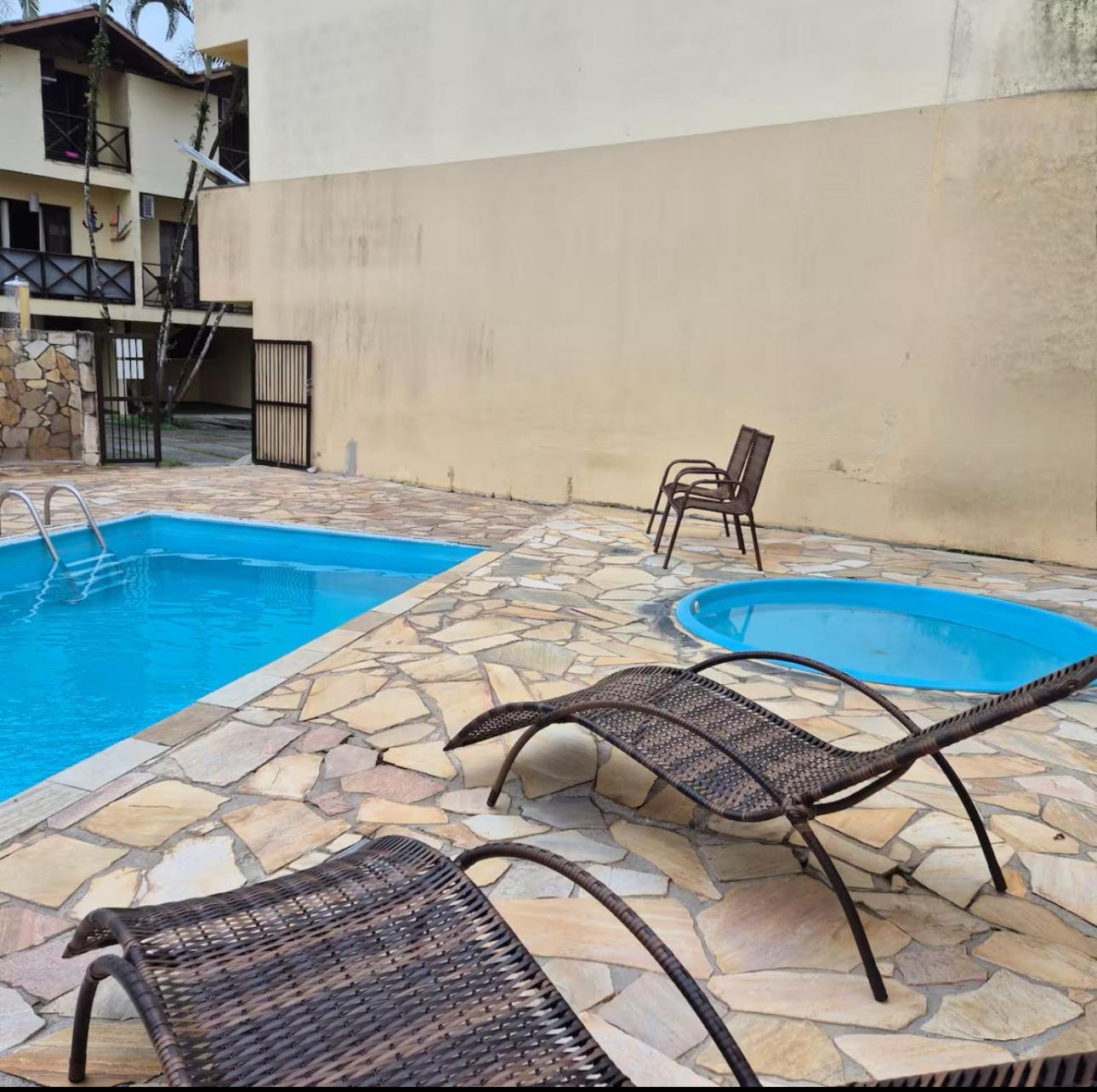 Triplex Piscina Churrasqueira Lava E Seca Wi-Fi E 2 Tvs Em Condominio Com 90M2 No Centro De Убатуба Екстер'єр фото